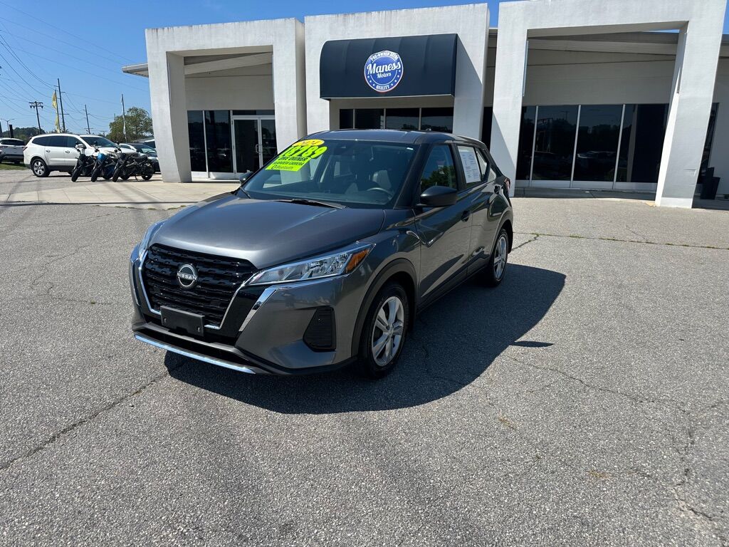 2024 NISSAN Kicks