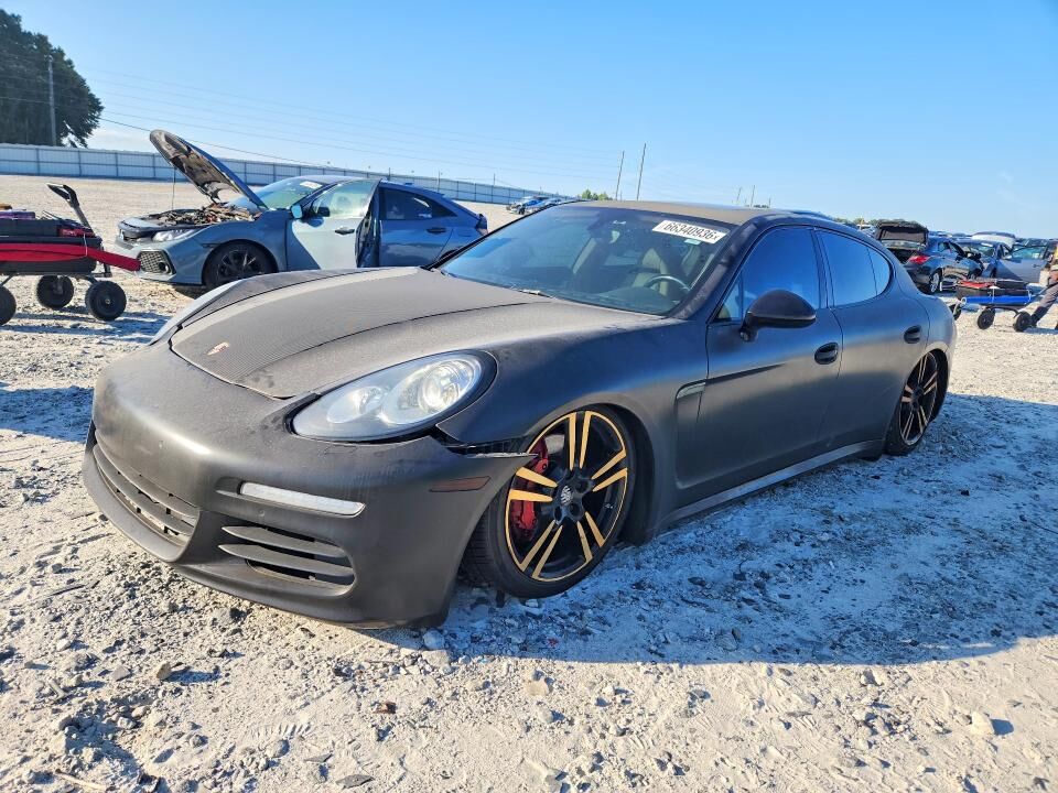 2015 PORSCHE Panamera