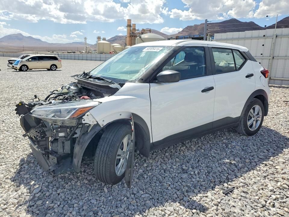 2024 NISSAN Kicks