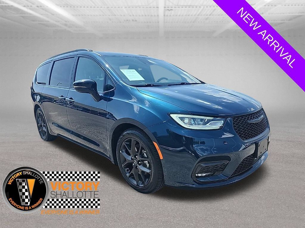 2025 CHRYSLER Pacifica