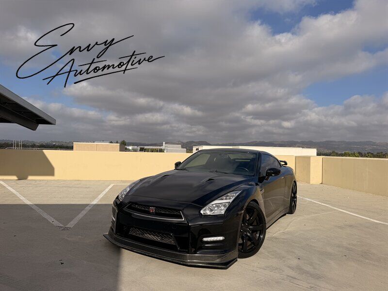 2009 NISSAN GT-R