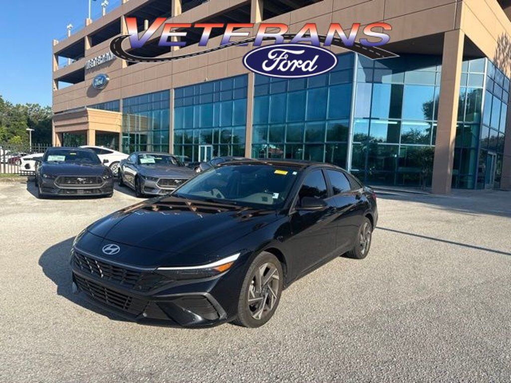 2025 HYUNDAI Elantra