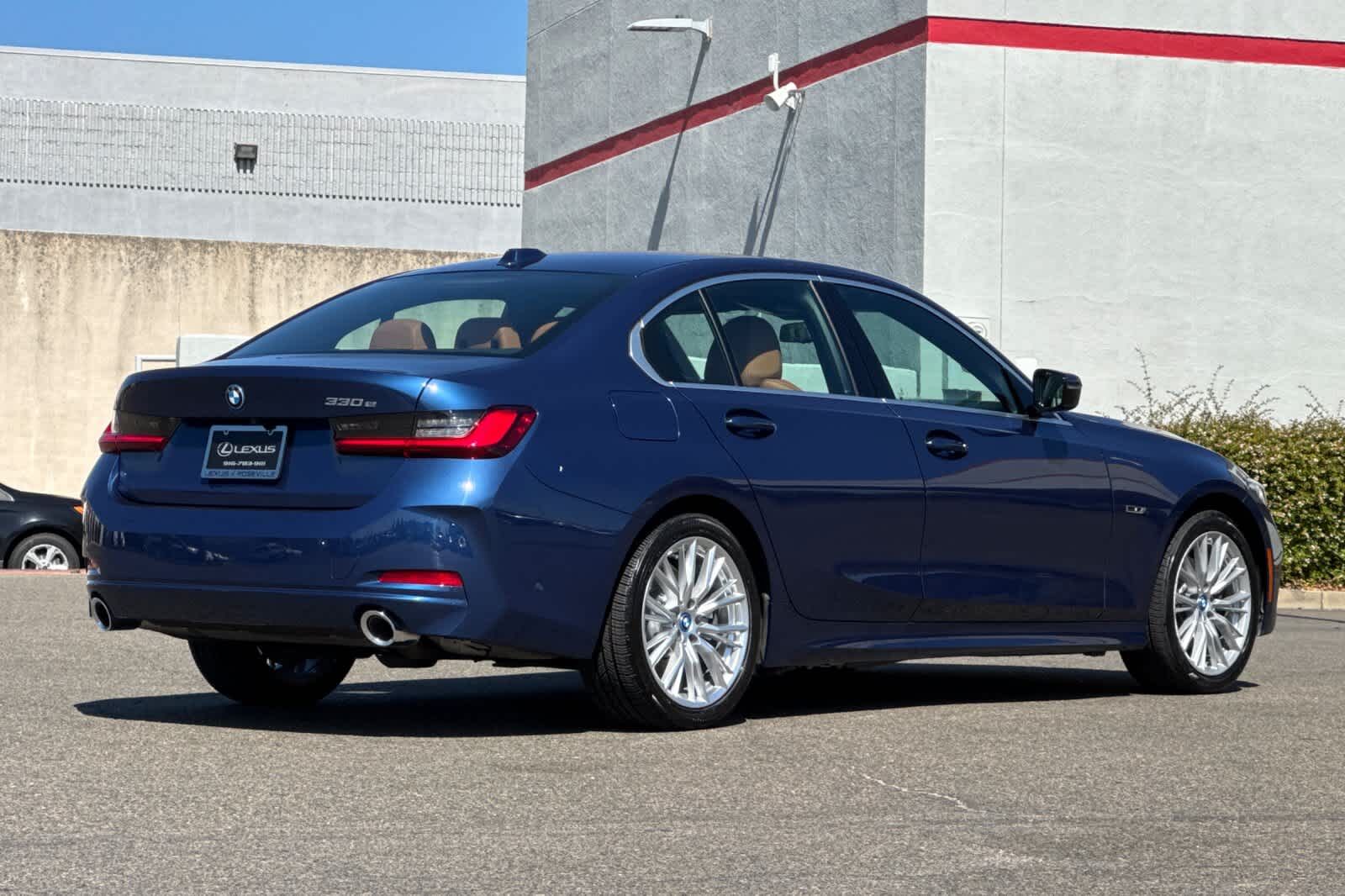 2023 BMW 330e