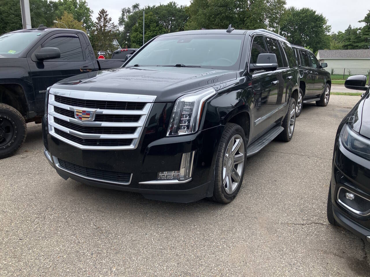 2017 CADILLAC Escalade