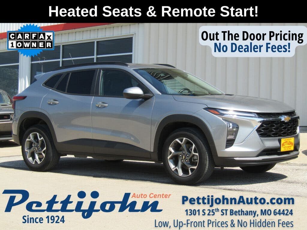 2025 CHEVROLET Trax