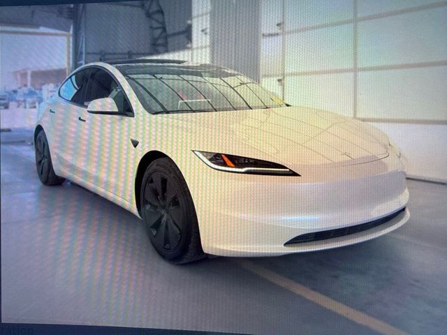 2025 TESLA Model 3