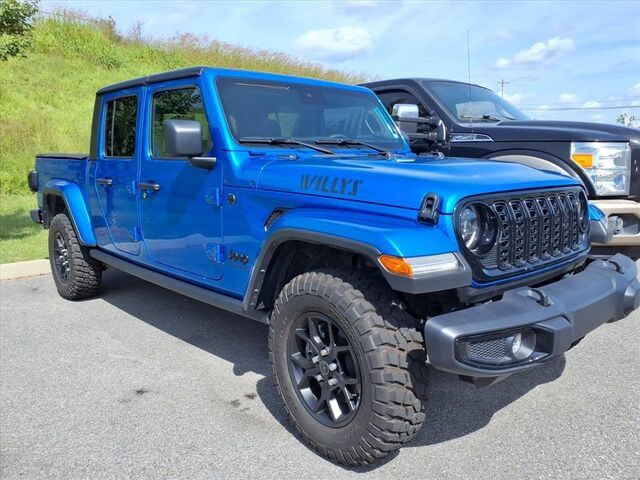 2025 JEEP Gladiator