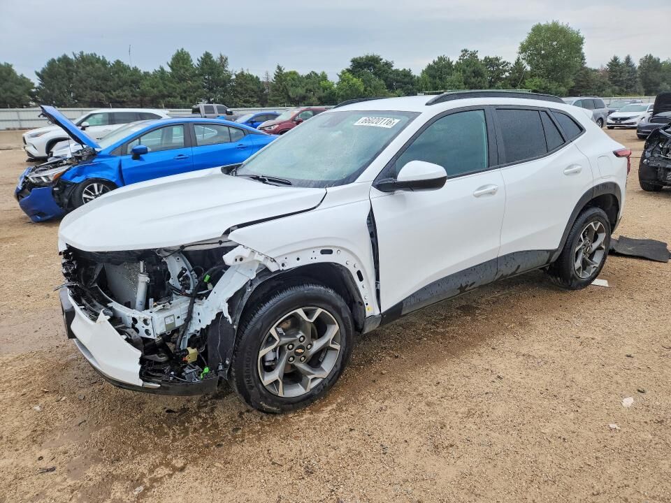 2025 CHEVROLET Trax