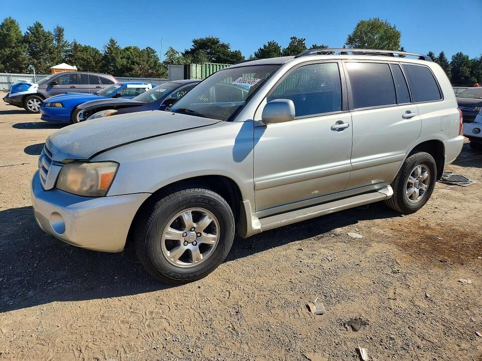 2004 TOYOTA Highlander