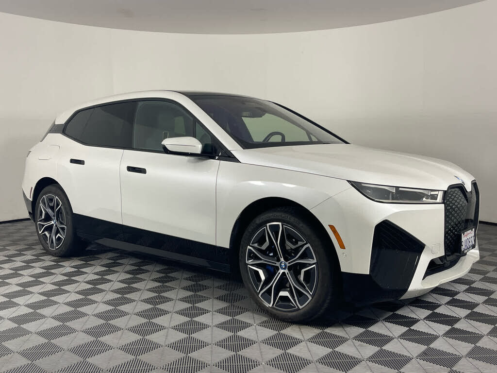 2024 BMW ix