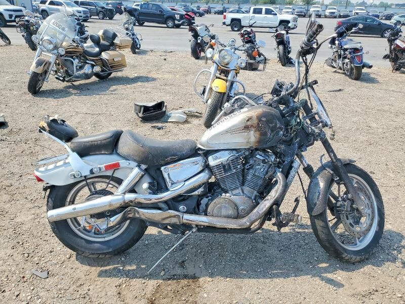 1997 HONDA VT1100C
