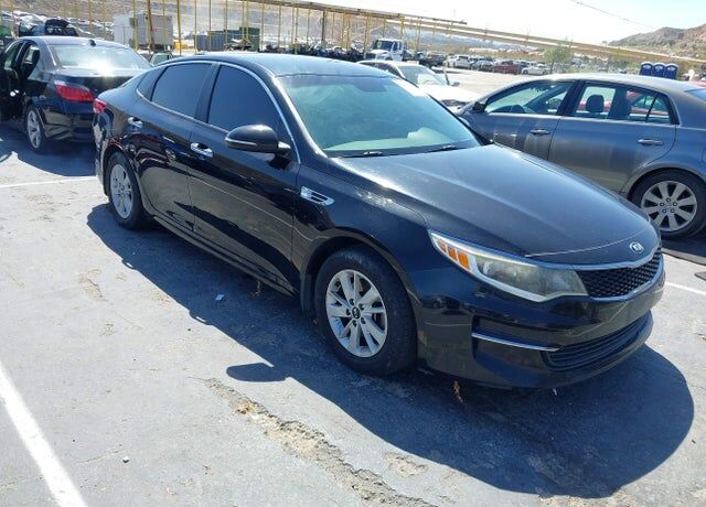 2017 KIA Optima