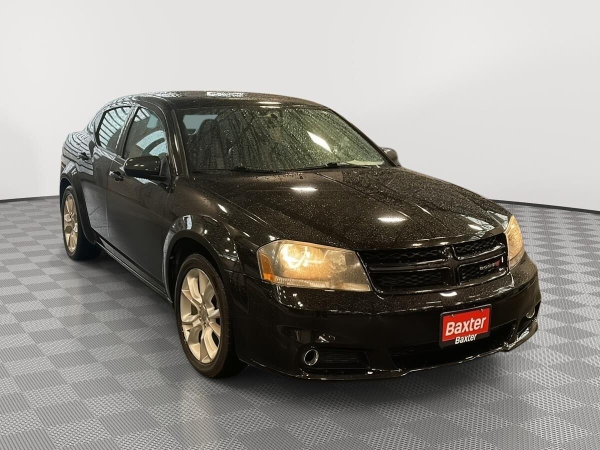 2013 DODGE Avenger
