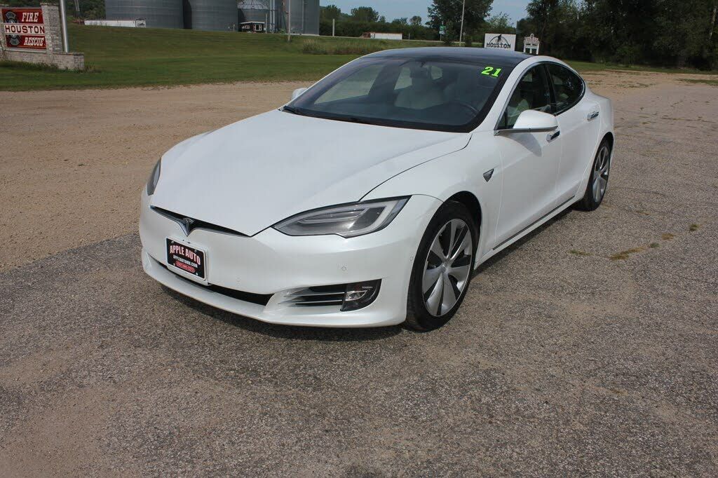 2021 TESLA Model S