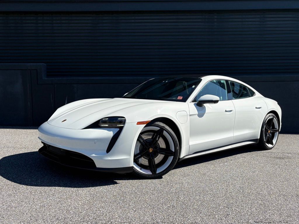 2024 PORSCHE Taycan