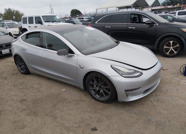 2018 TESLA Model 3