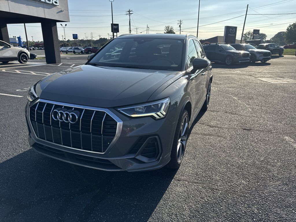 2019 AUDI Q3