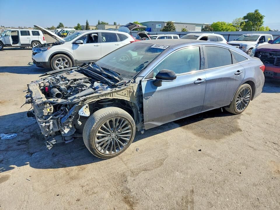 2019 TOYOTA Avalon