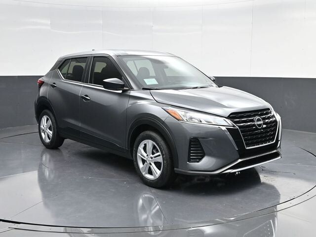 2025 NISSAN Kicks Play