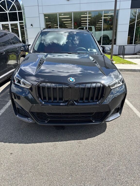 2023 BMW X1