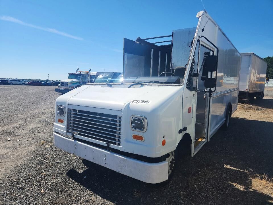 2022 FORD E-450