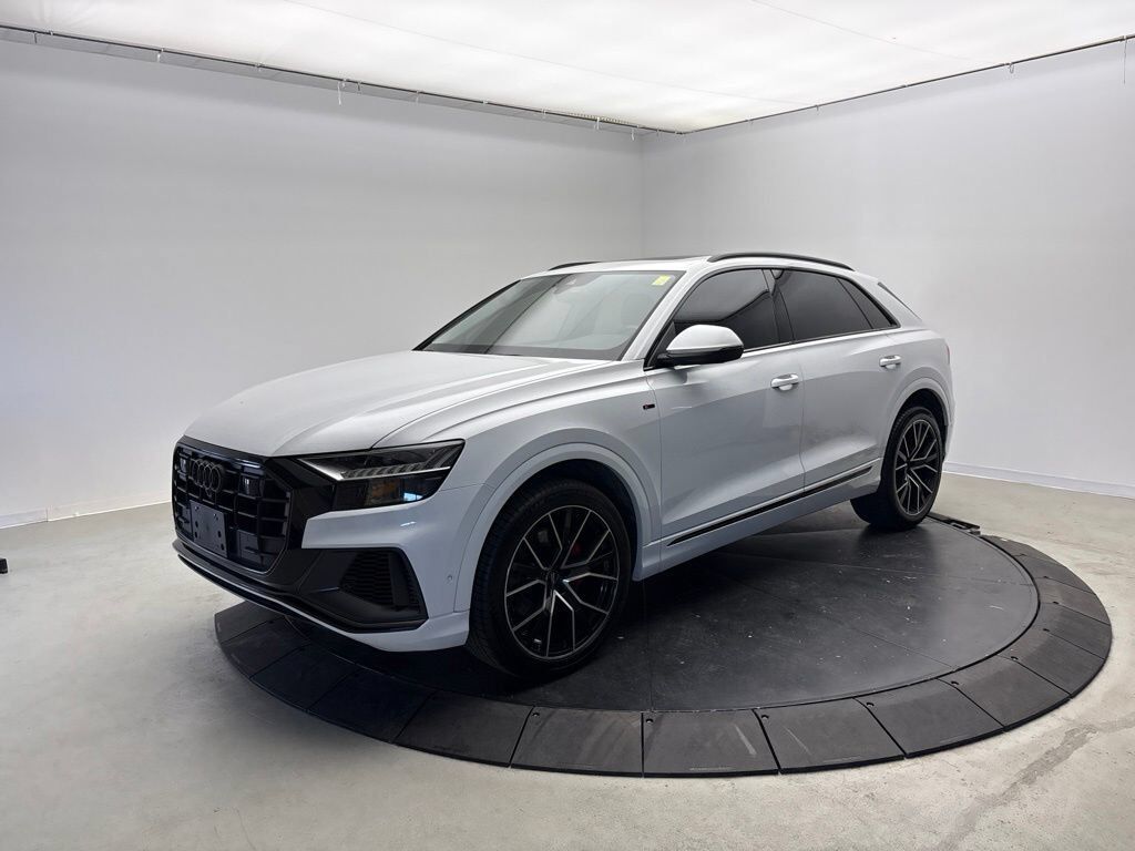 2020 AUDI Q8