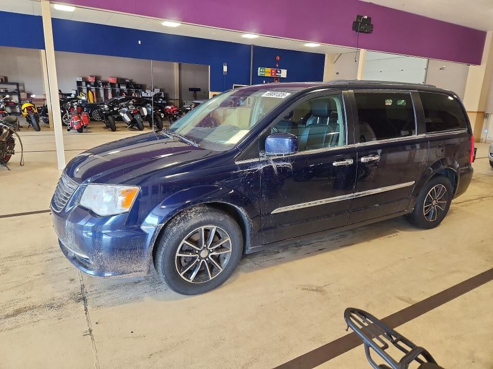 2016 CHRYSLER Town and Country