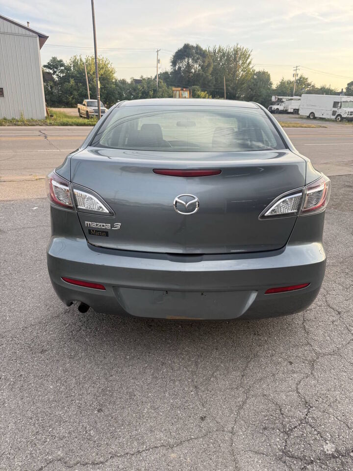 2013 MAZDA Mazda3