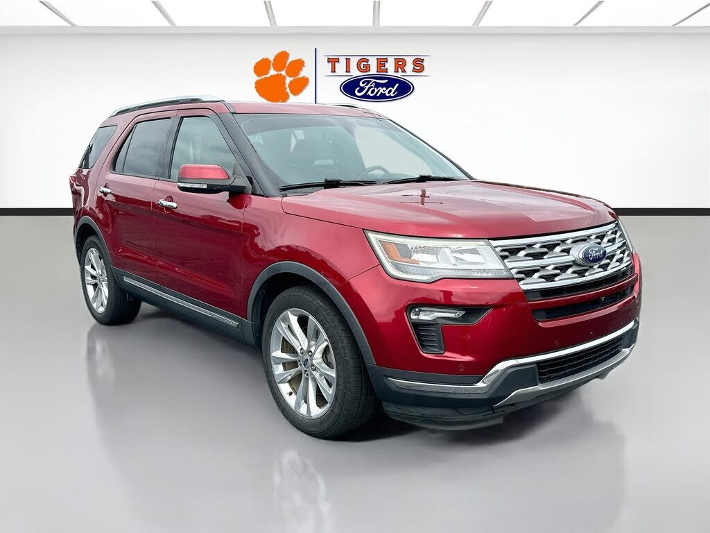 2018 FORD Explorer