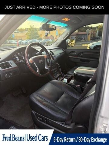 2011 CADILLAC Escalade