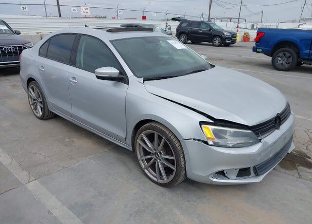 2011 VOLKSWAGEN Jetta