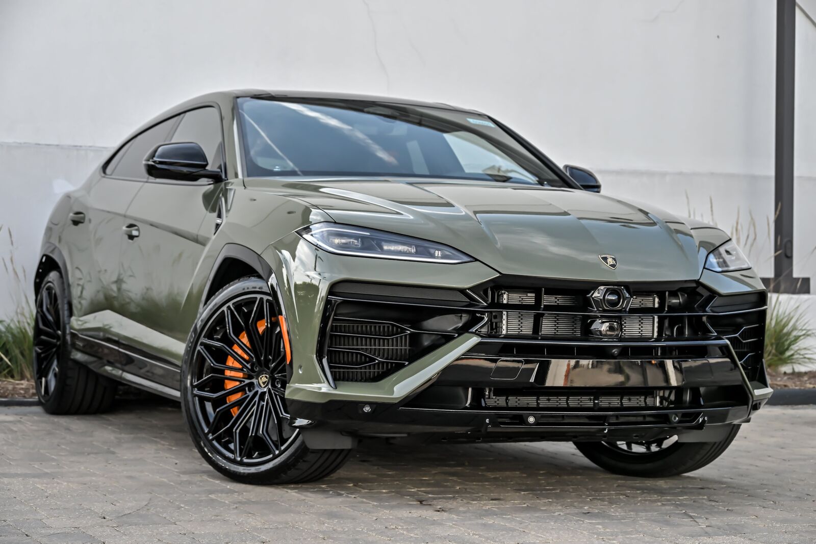 2026 LAMBORGHINI URUS