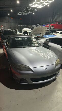 2004 MAZDA MX-5