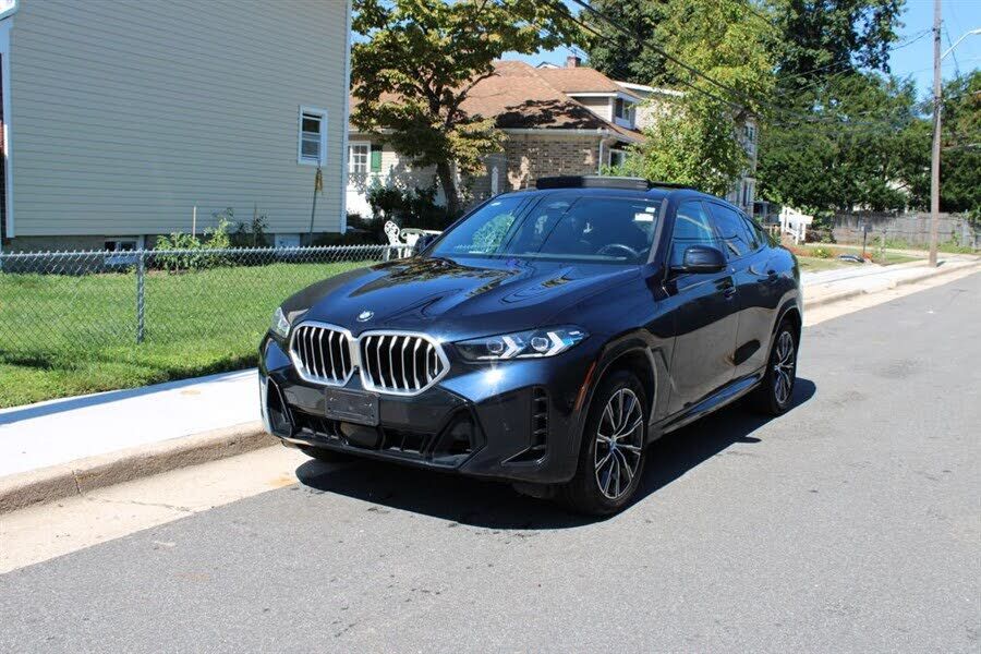 2025 BMW X6