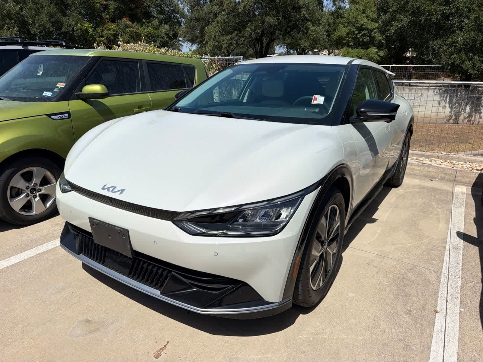 2023 KIA EV6