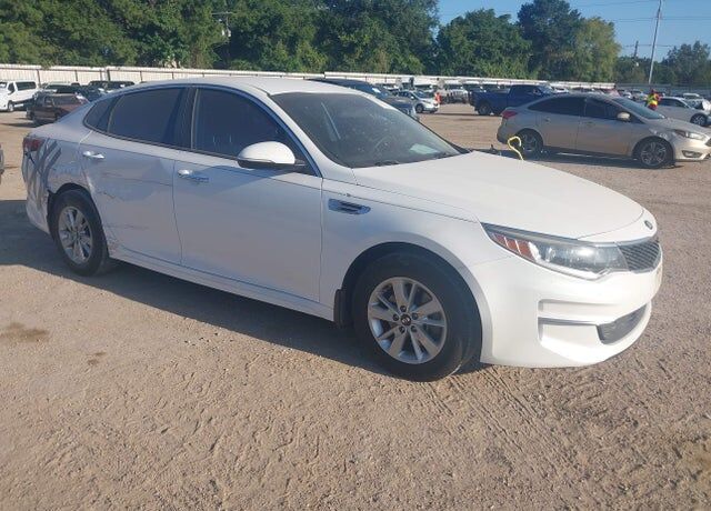 2017 KIA Optima