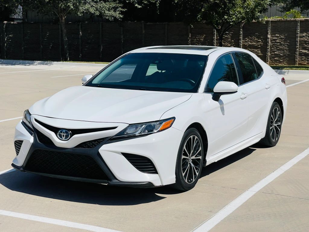 2018 TOYOTA Camry