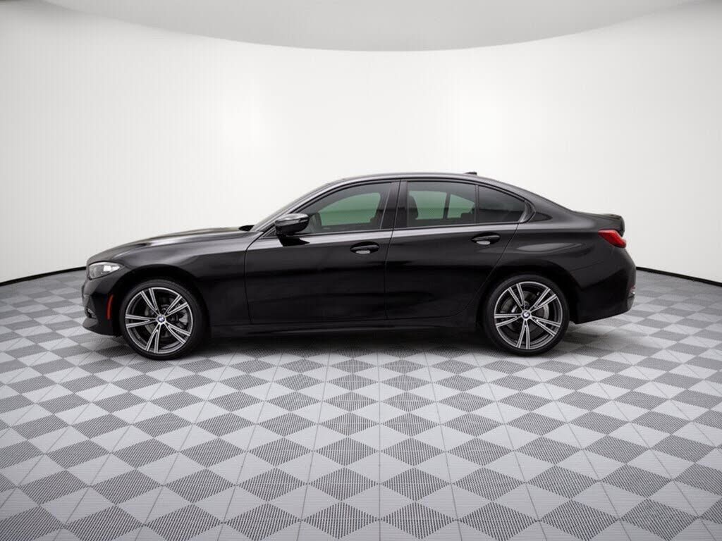 2023 BMW 330i