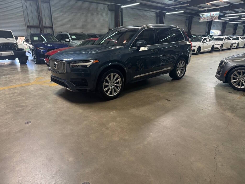 2018 VOLVO XC90