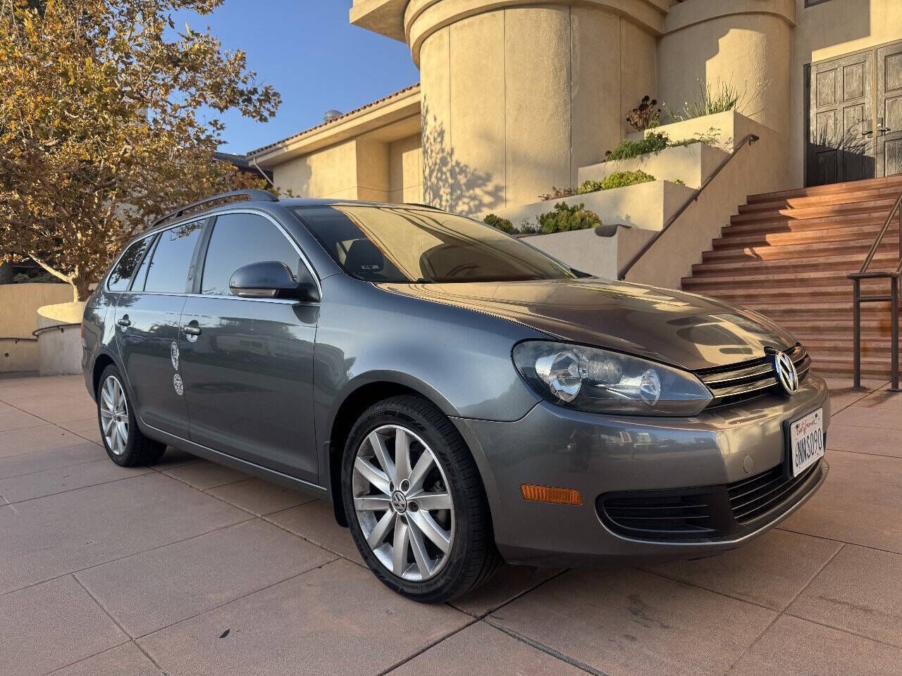 2010 VOLKSWAGEN Jetta Wagon
