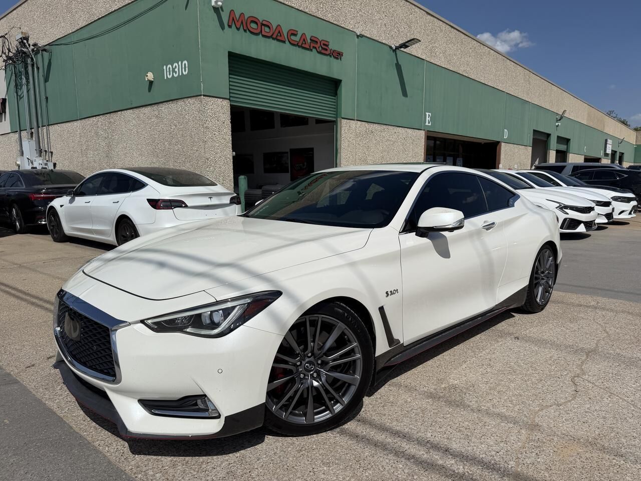 2017 INFINITI Q60