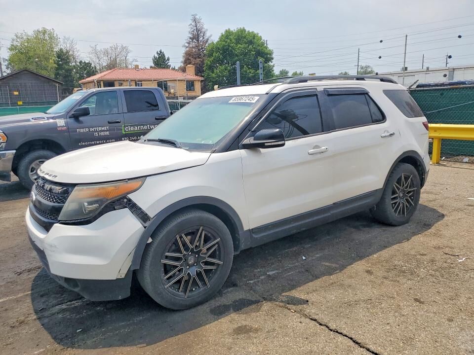 2013 FORD Explorer