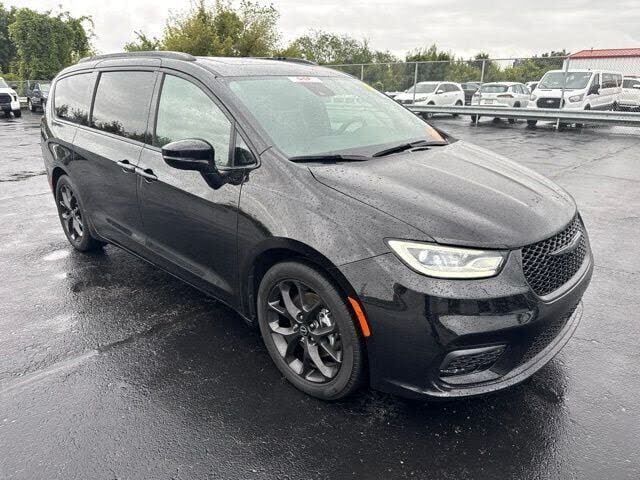2025 CHRYSLER Pacifica