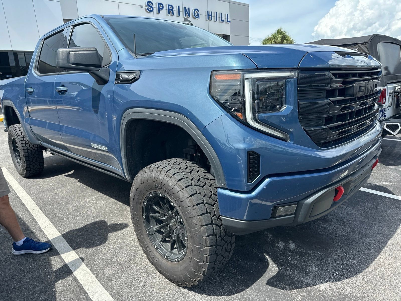 2024 GMC Sierra