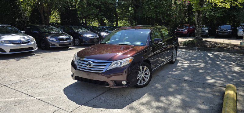 2011 TOYOTA Avalon