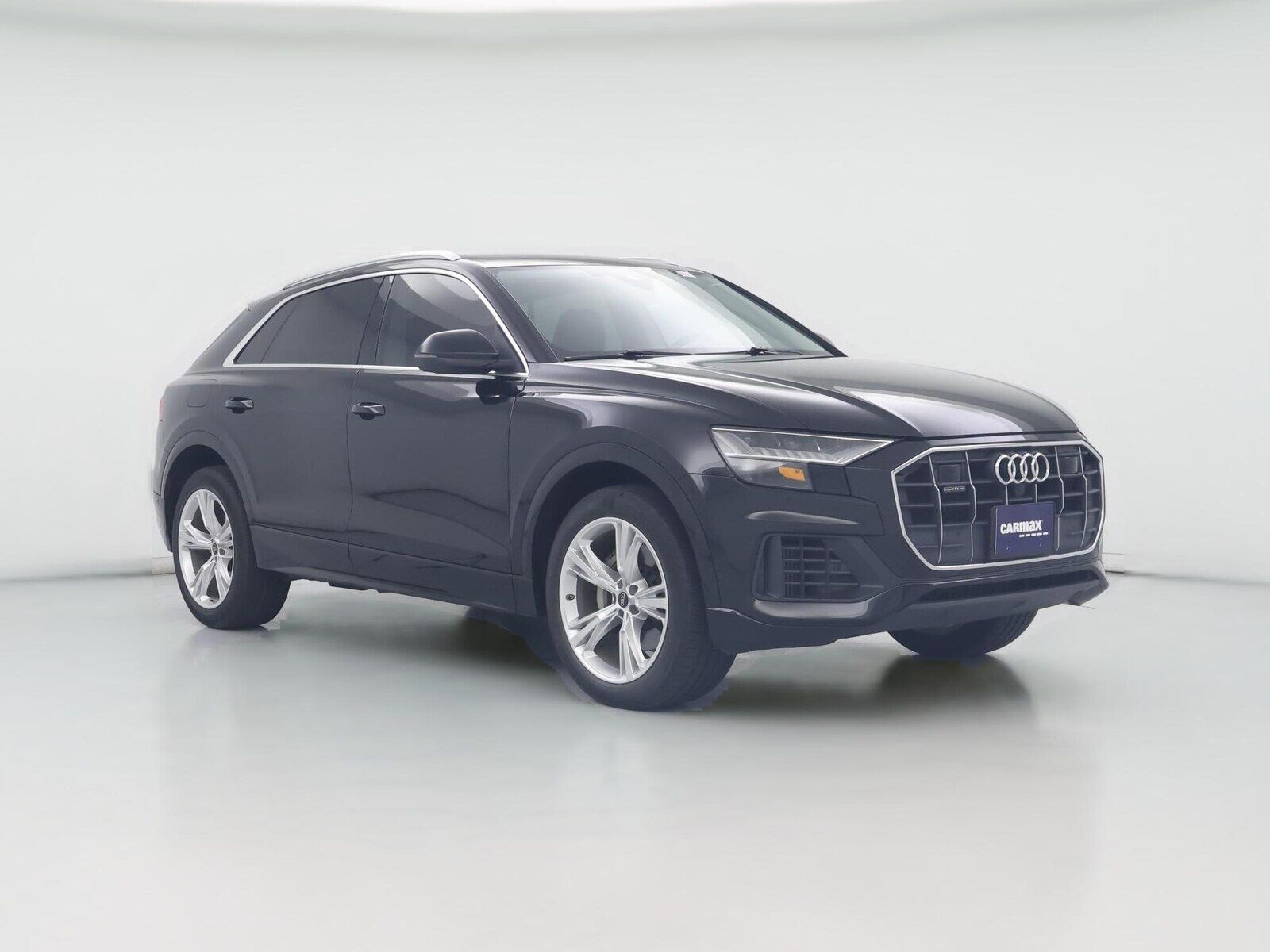 2023 AUDI Q8