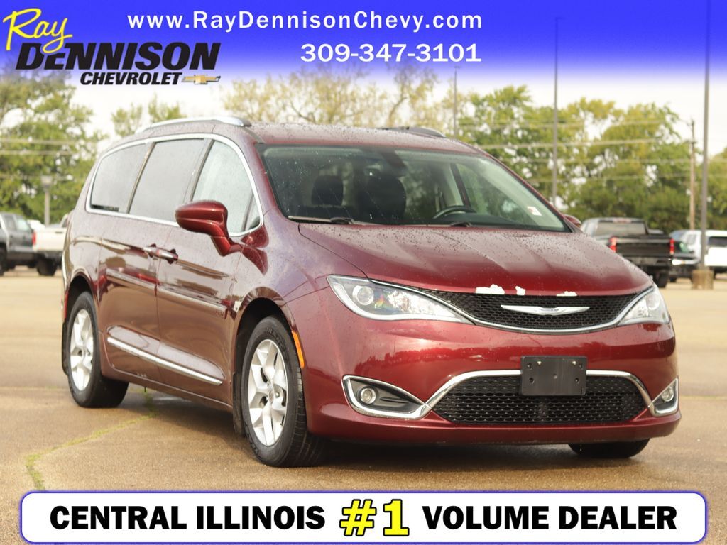 2017 CHRYSLER Pacifica