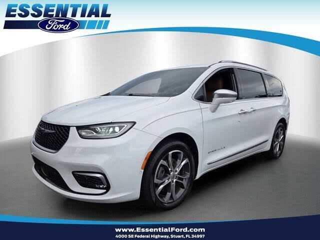 2022 CHRYSLER Pacifica