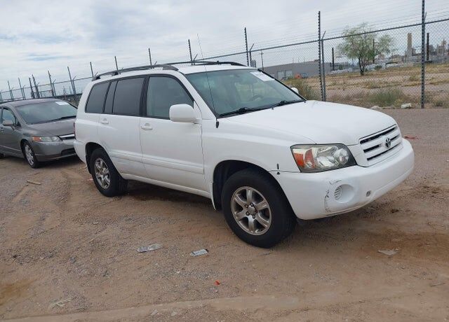 2004 TOYOTA Highlander