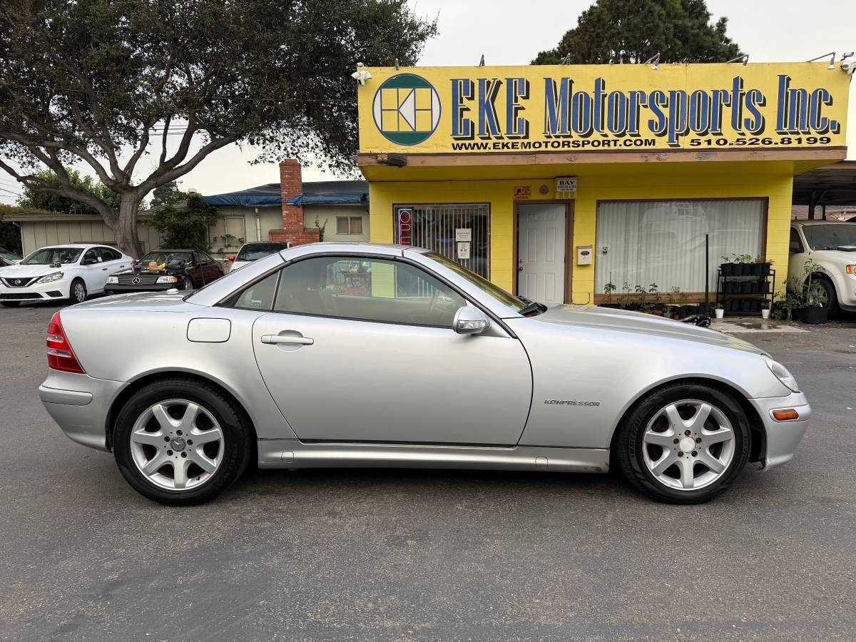 2004 Mercedes-Benz SLK-Class